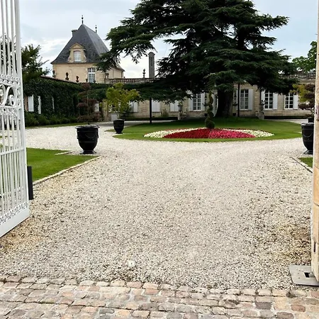 Holiday home Alice's House, Maison & Grange A 10km De L'ocean