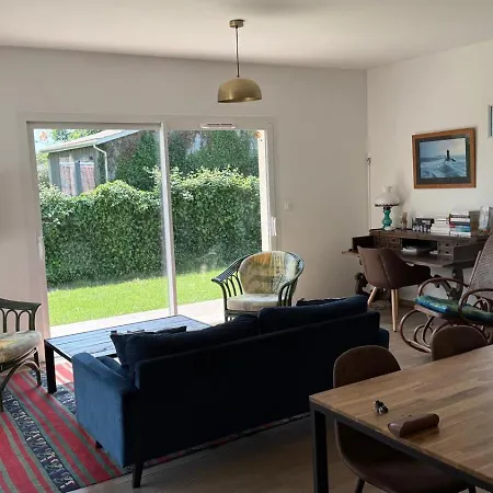 Holiday home Alice's House, Maison & Grange A 10km De L'ocean *