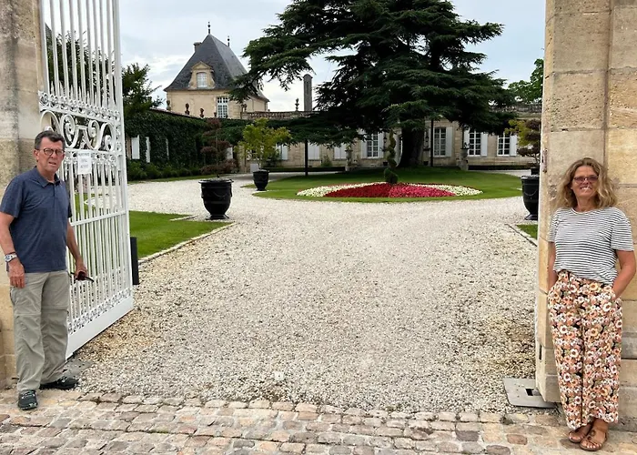 Сasa de vacaciones Alice’s House, Maison&grange à 10km De L’océan